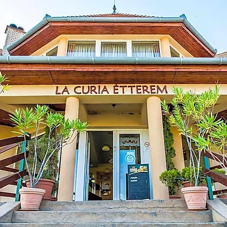 La Curia Panzio Frühstückspension Dunaszeg