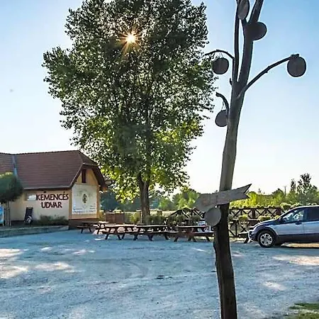 La Curia Panzio Frühstückspension Dunaszeg