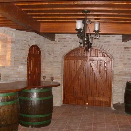 住宿加早餐酒店 La Curia Panzio Dunaszeg